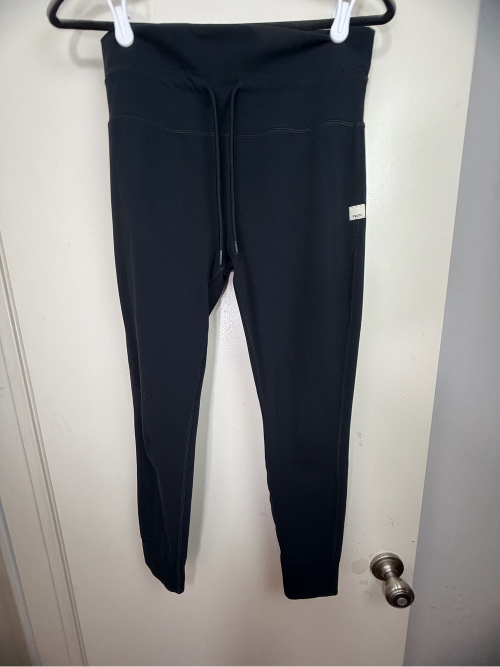 Vuori Daily Black High Rise 4Way Stretch 7/8 Drawcord Form BlissBlend Leggings M - Picture 5 of 16